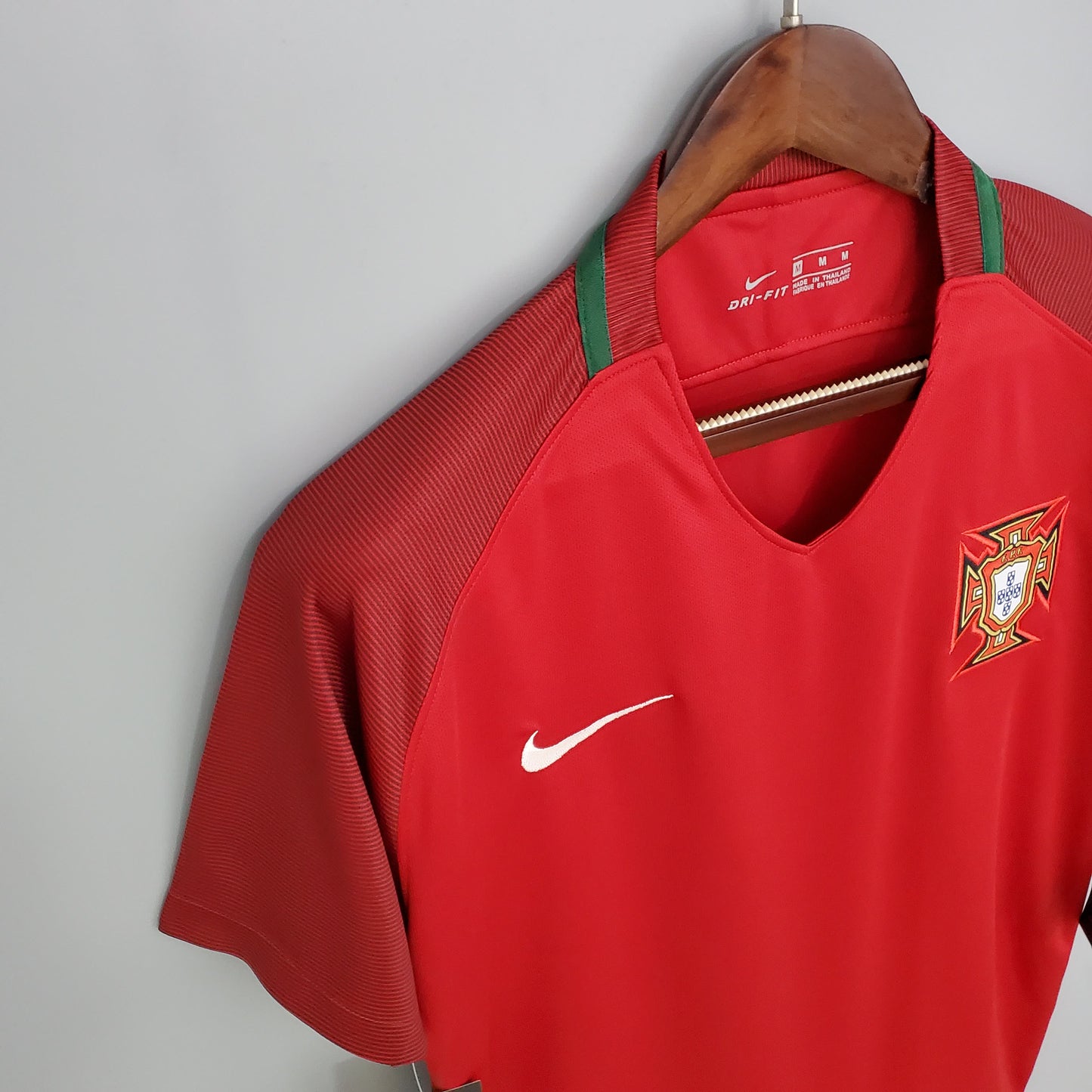 Portugal Retró 2016 home