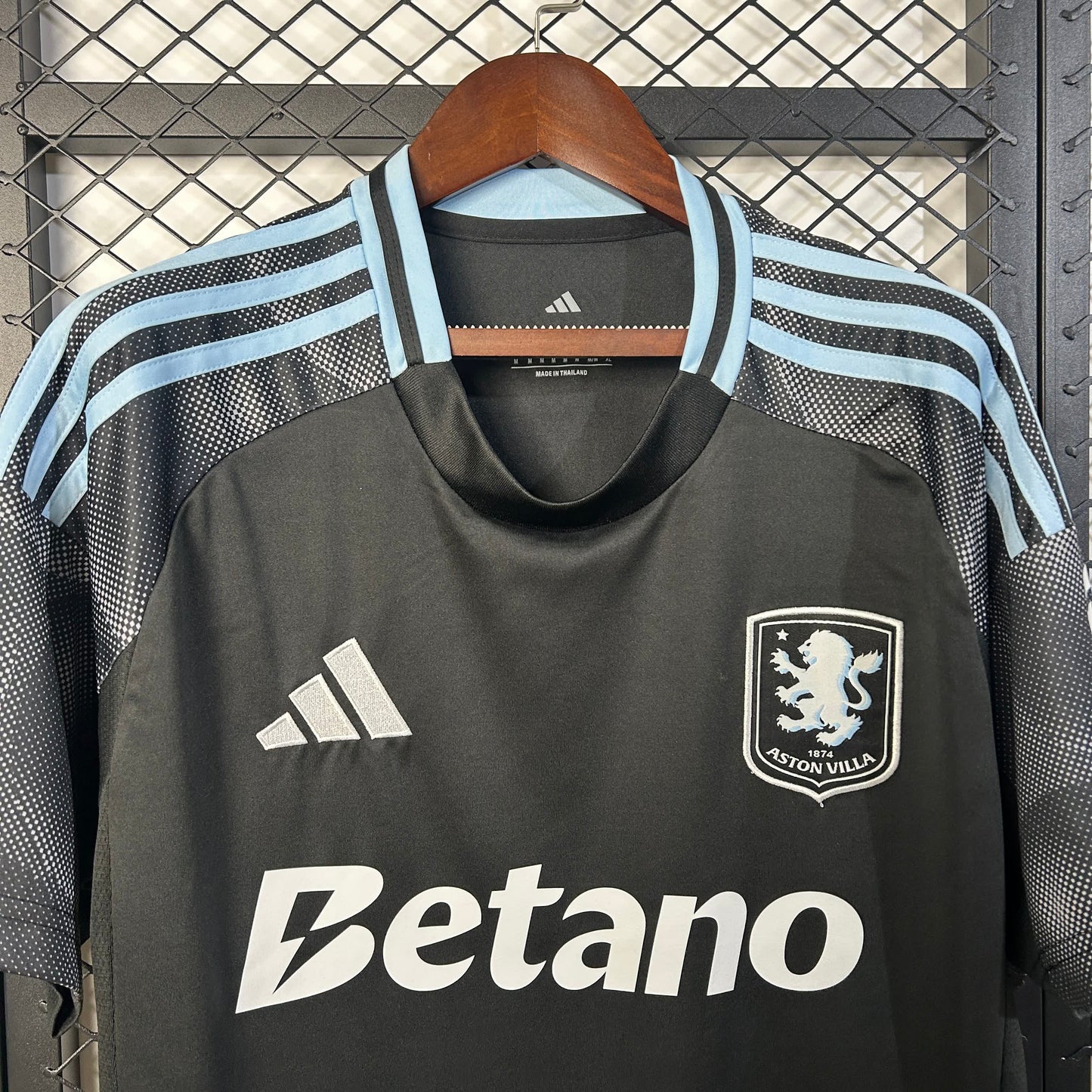 Aston Villa away 2025-2026