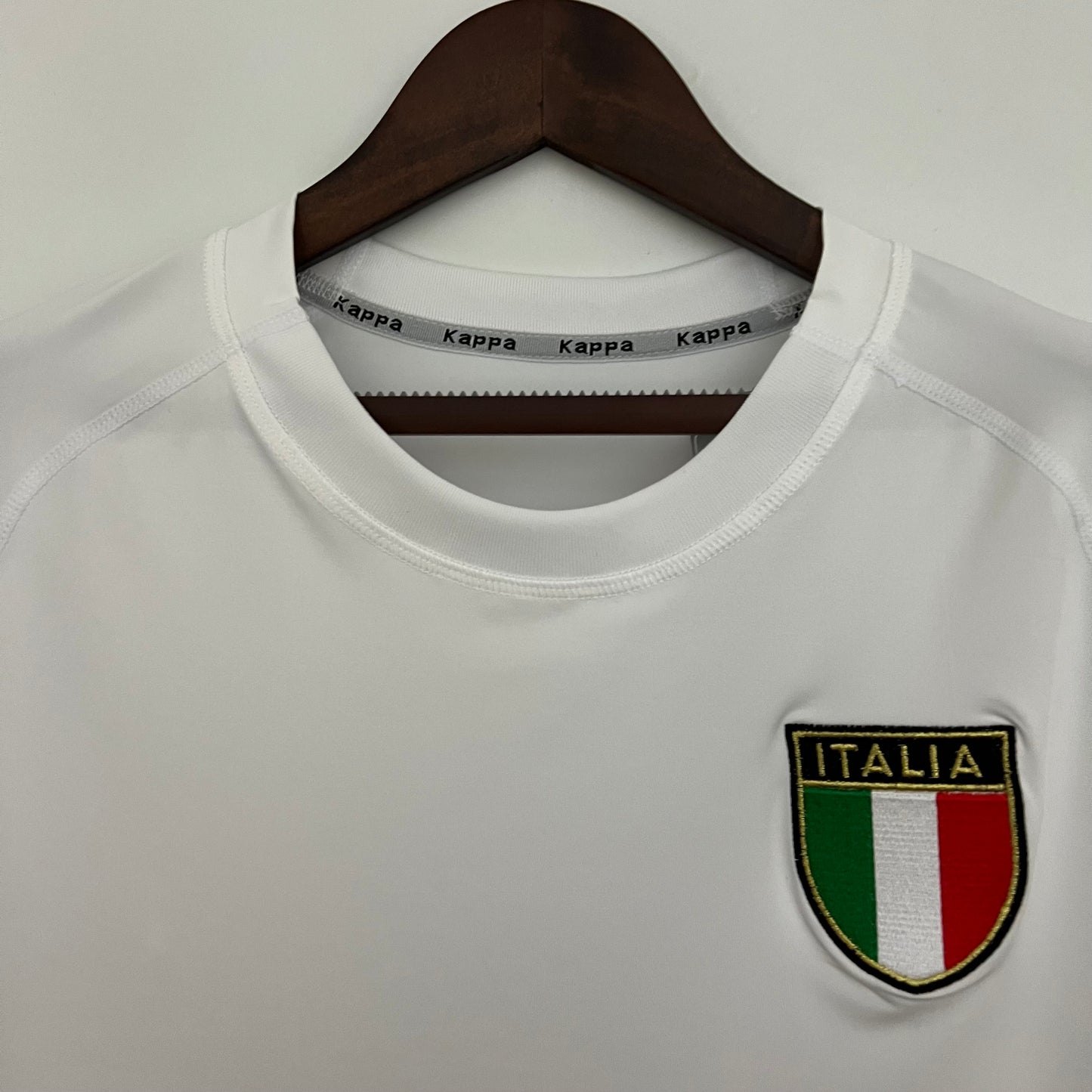 Italy Retró 2000 away