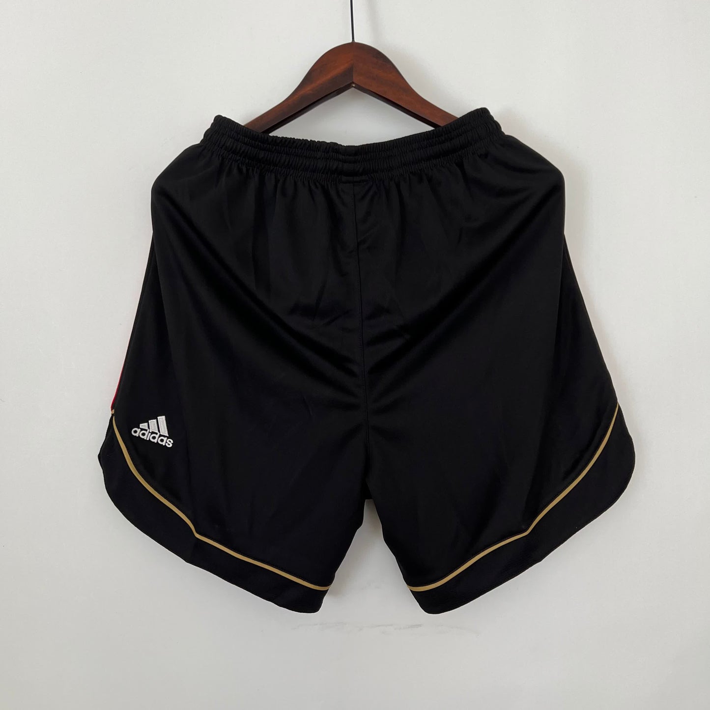 Milan black/red shorts