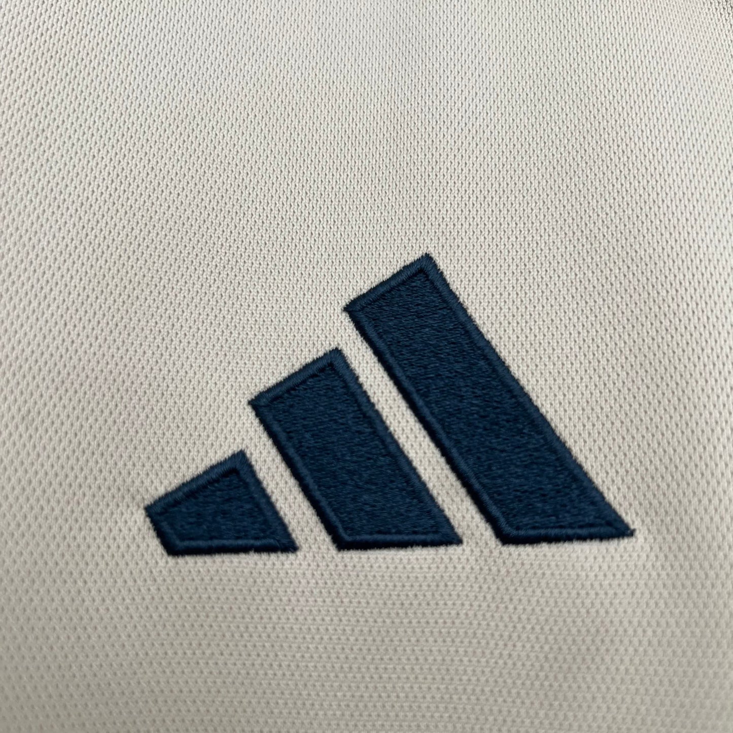 Ajax away 2025-2026