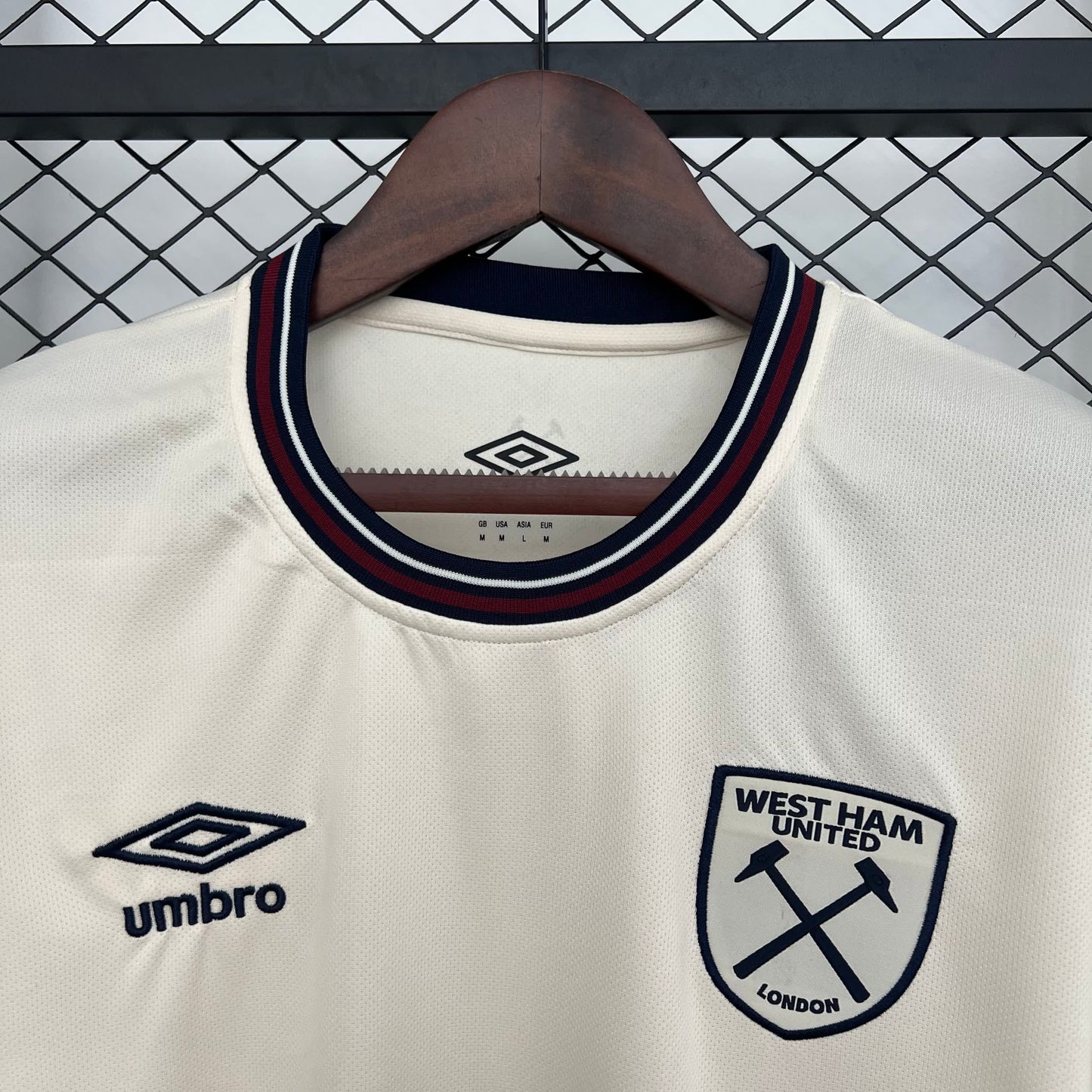 West Ham away 2025-2026