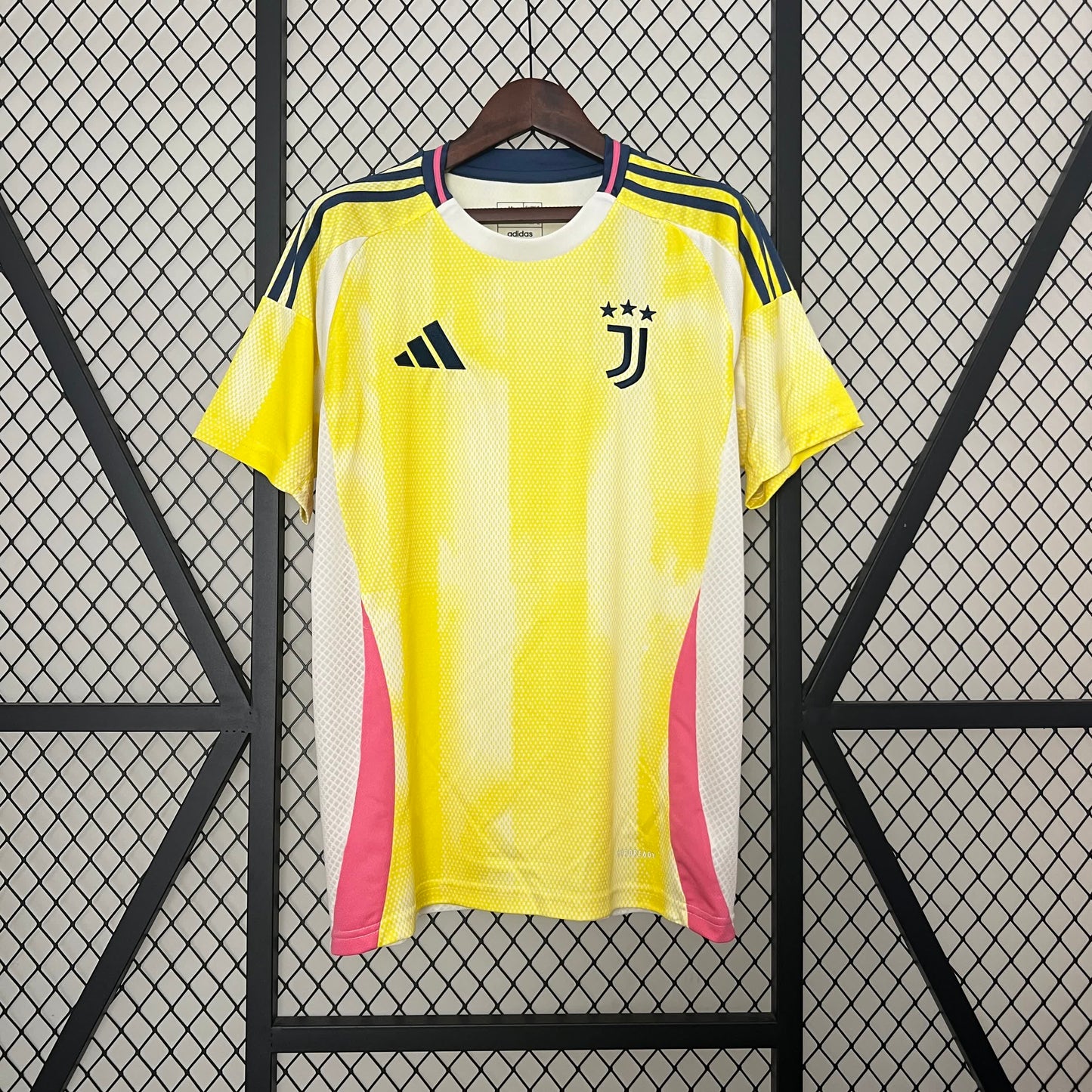 Juve away 2024-2025