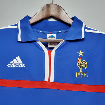 France Retró 2000 home