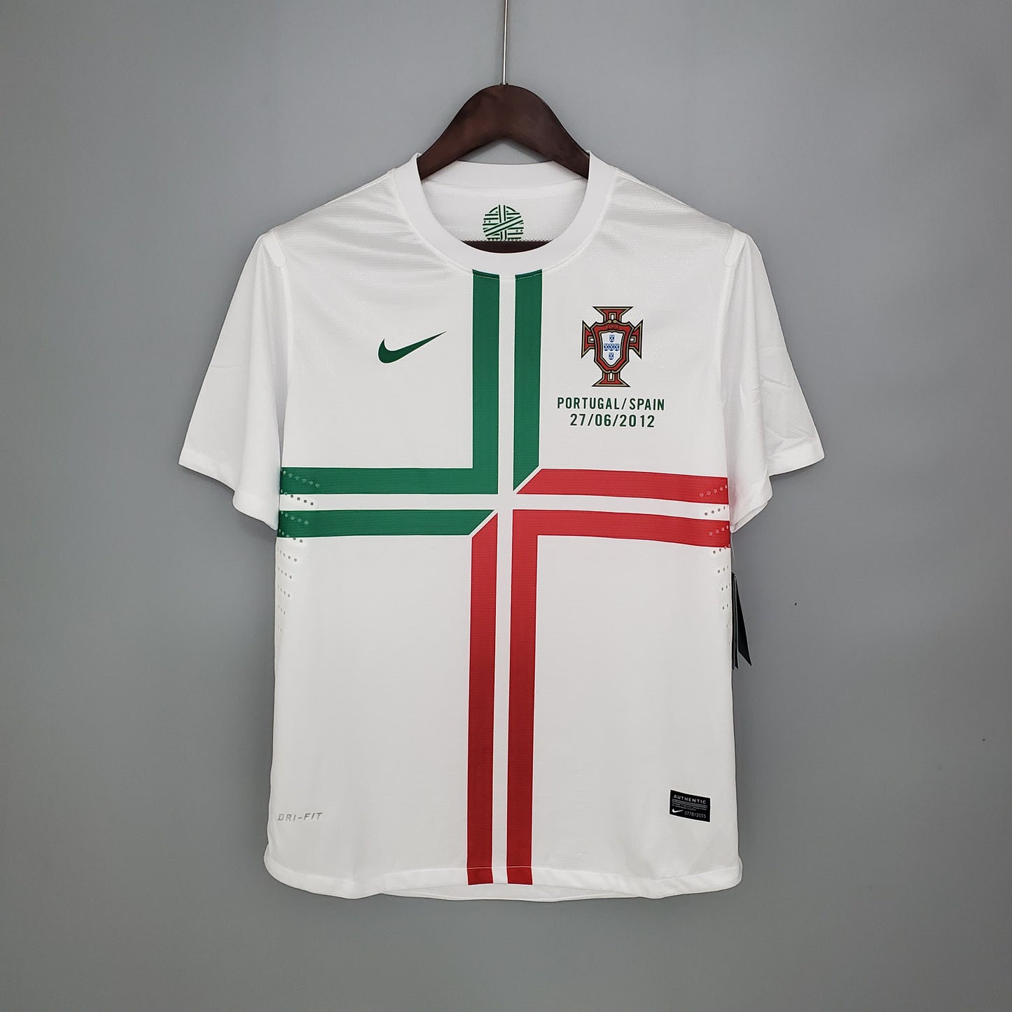 Portugal Retró 2012 away