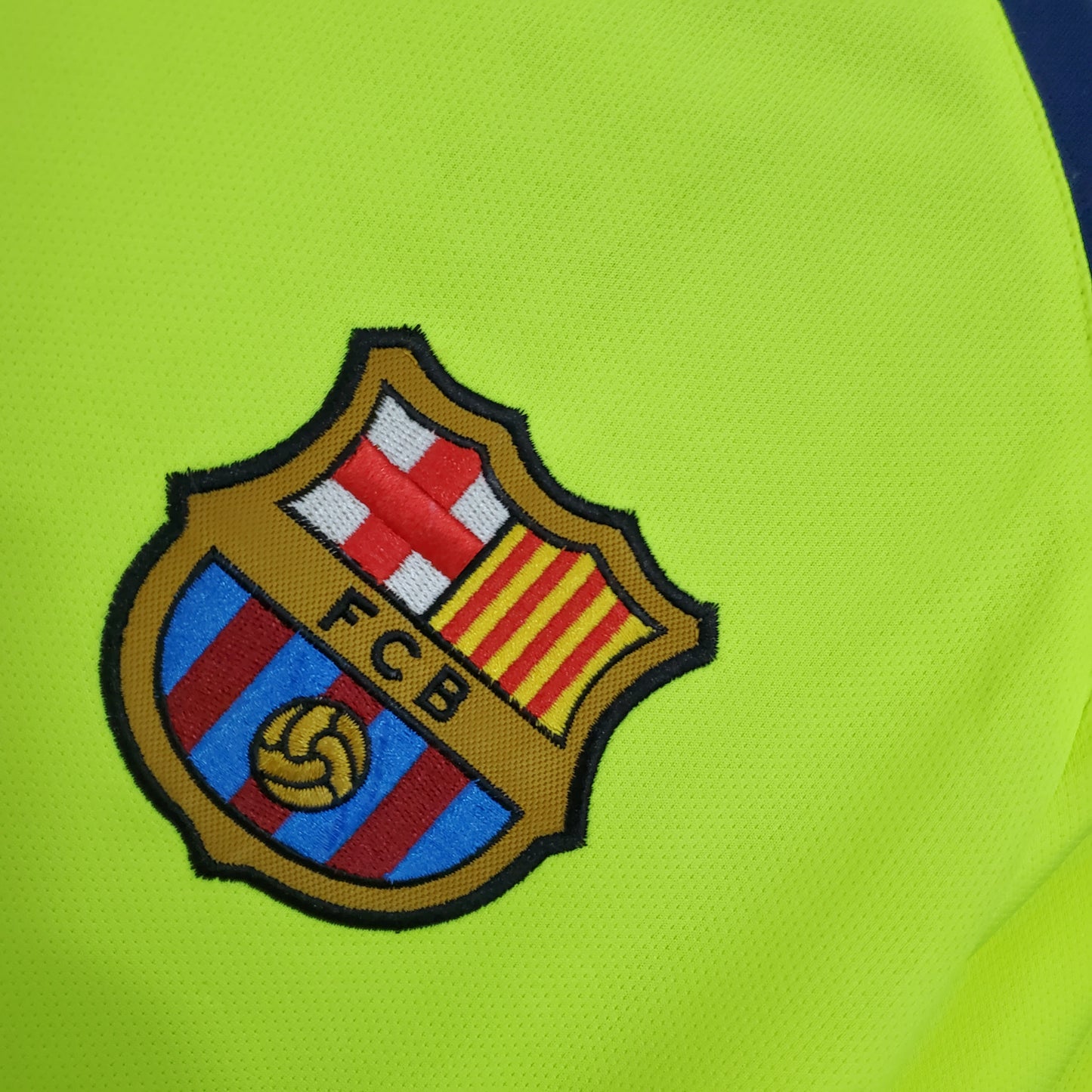 Barcelona Retró 2005-2006 away