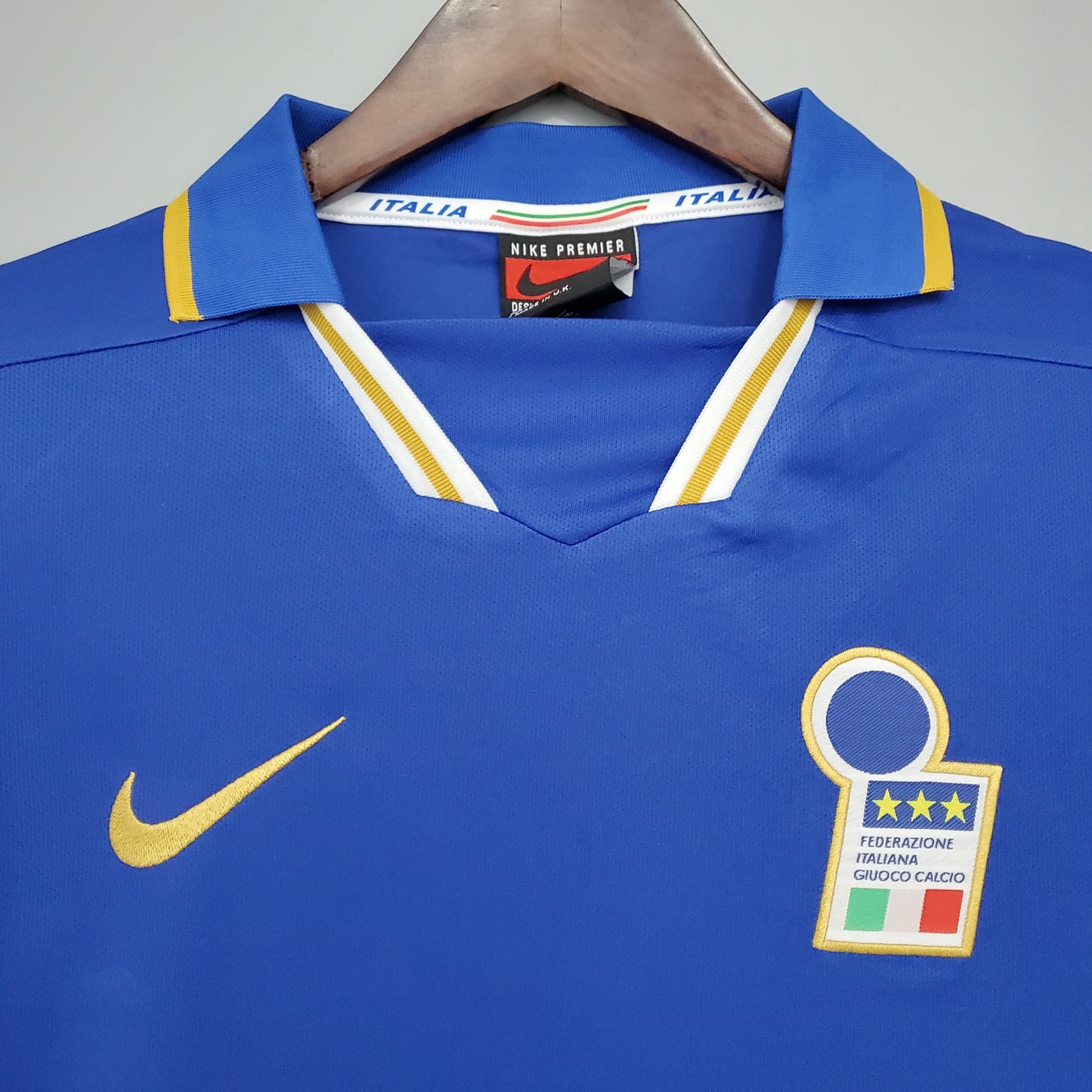 Italy Retró 1996 home