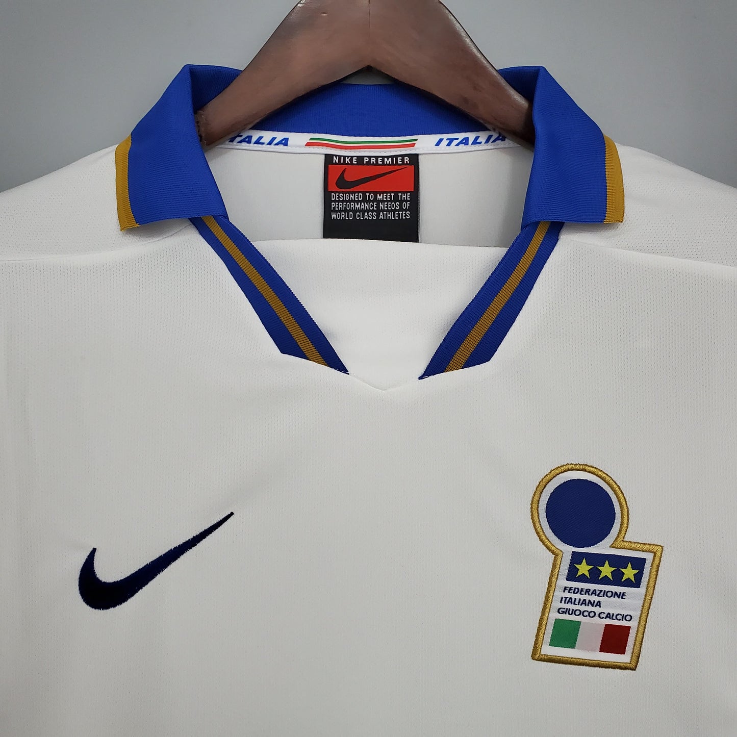 Italy Retró 1996 away