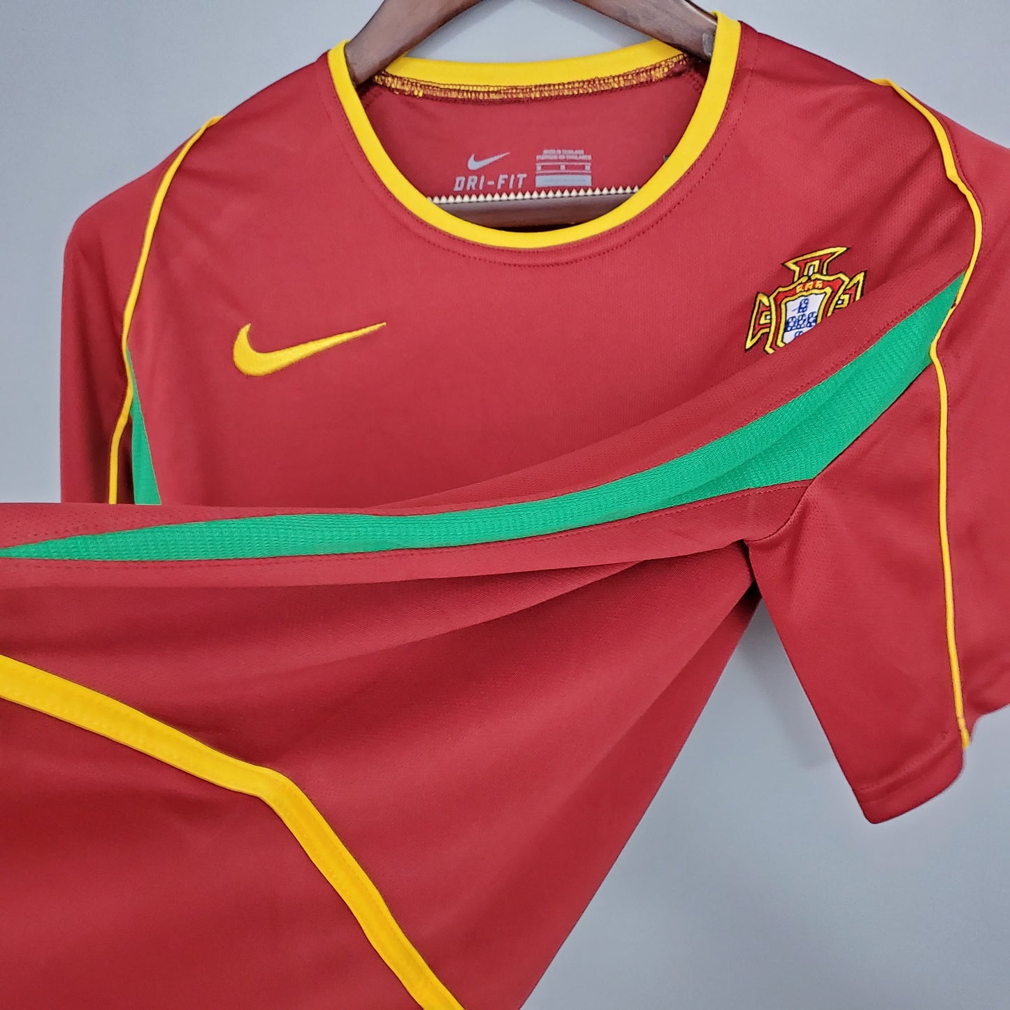 Portugal Retró 2002 home