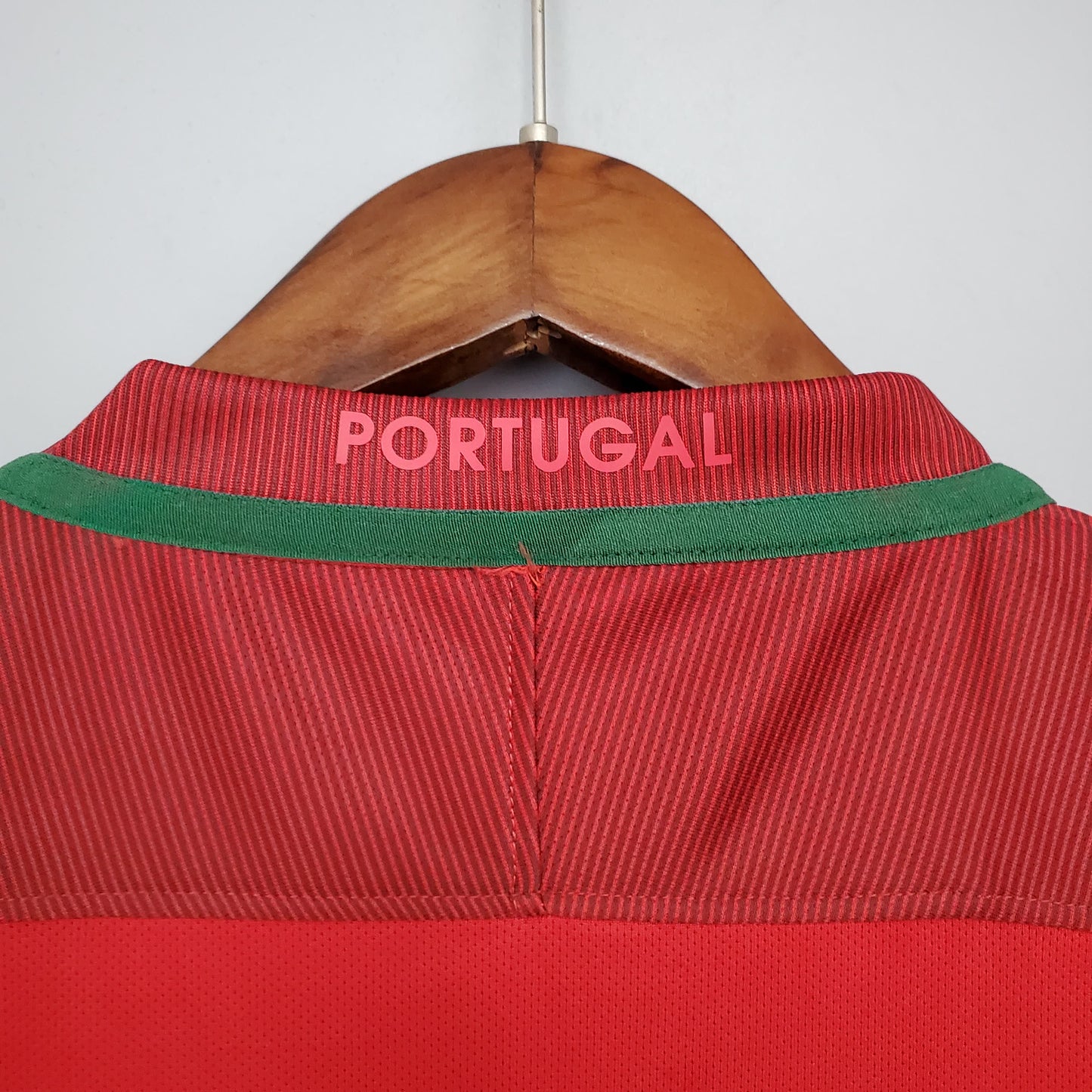 Portugal Retró 2016 home
