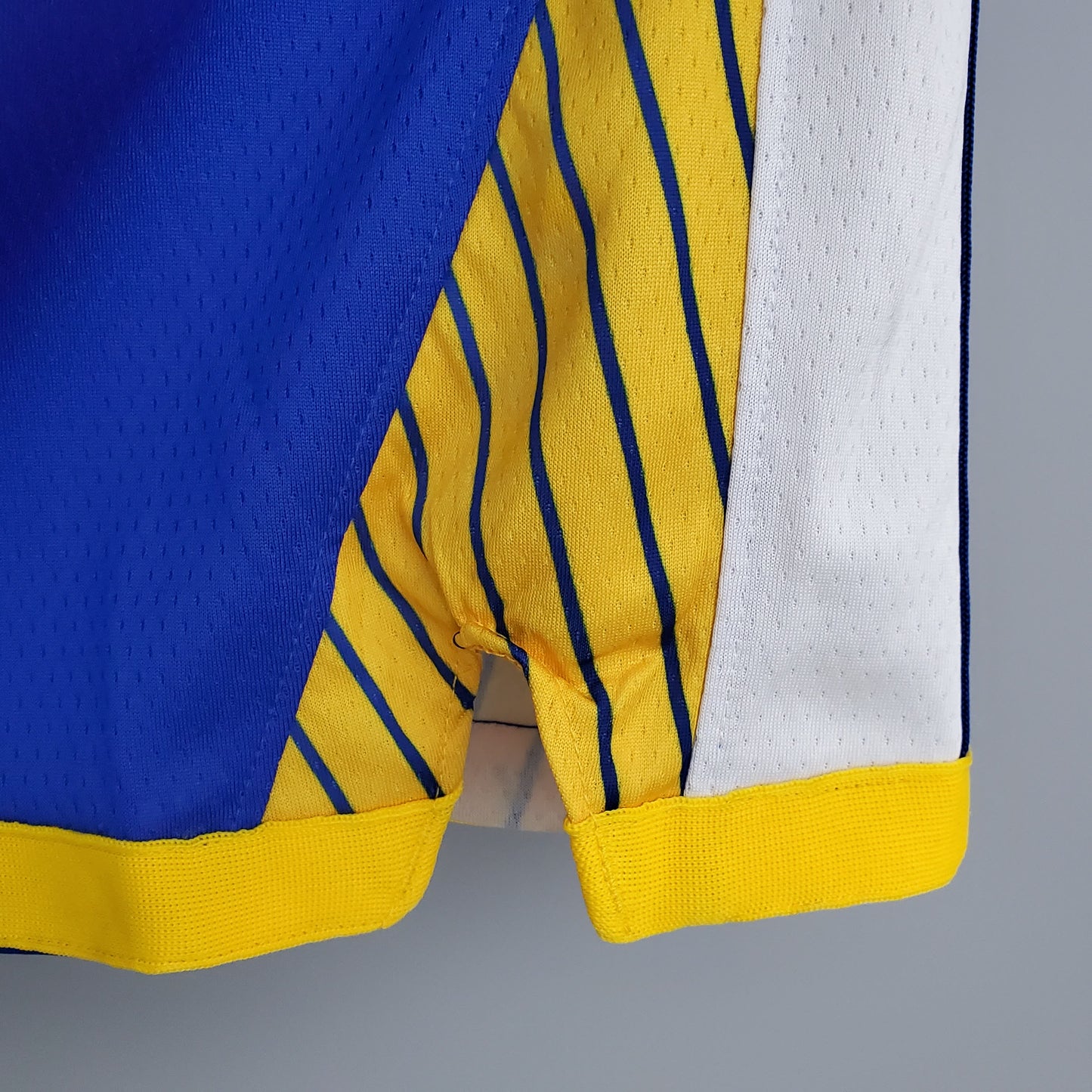 NBA Warriors blue shorts