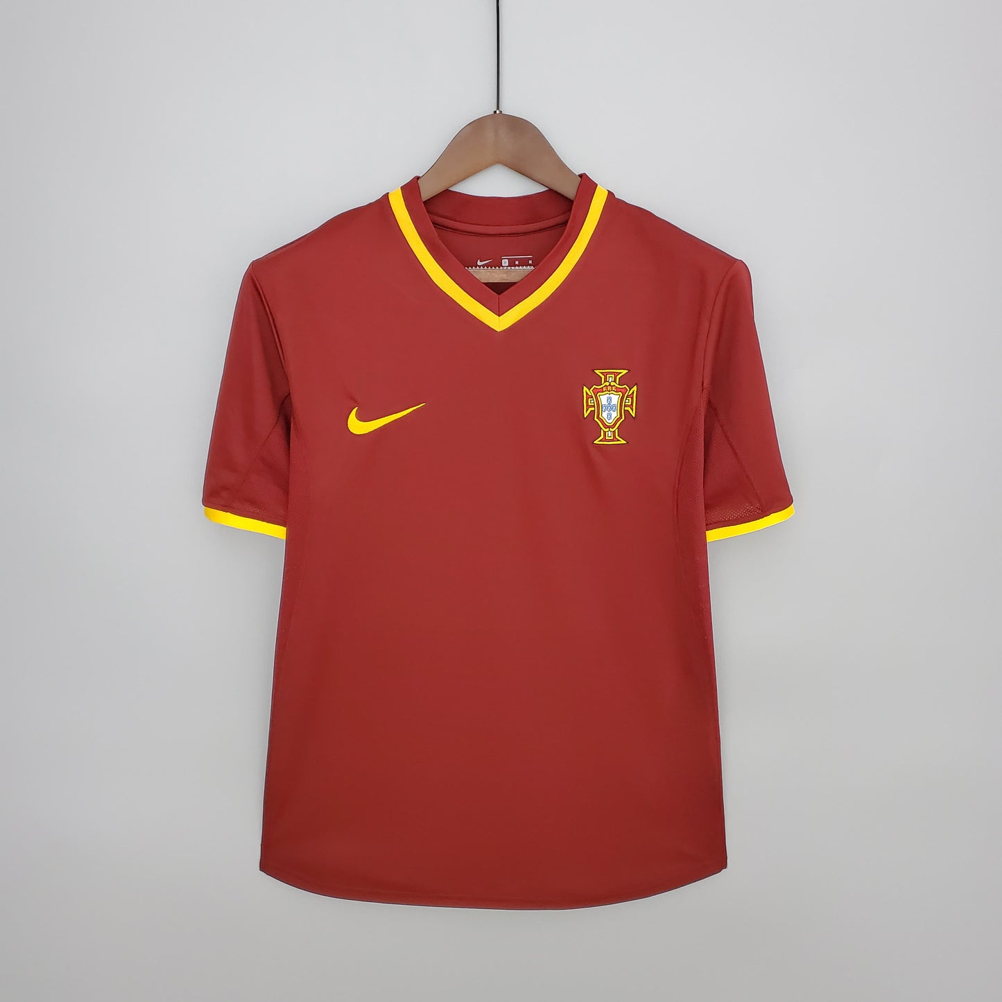 Portugal Retró 2000 home