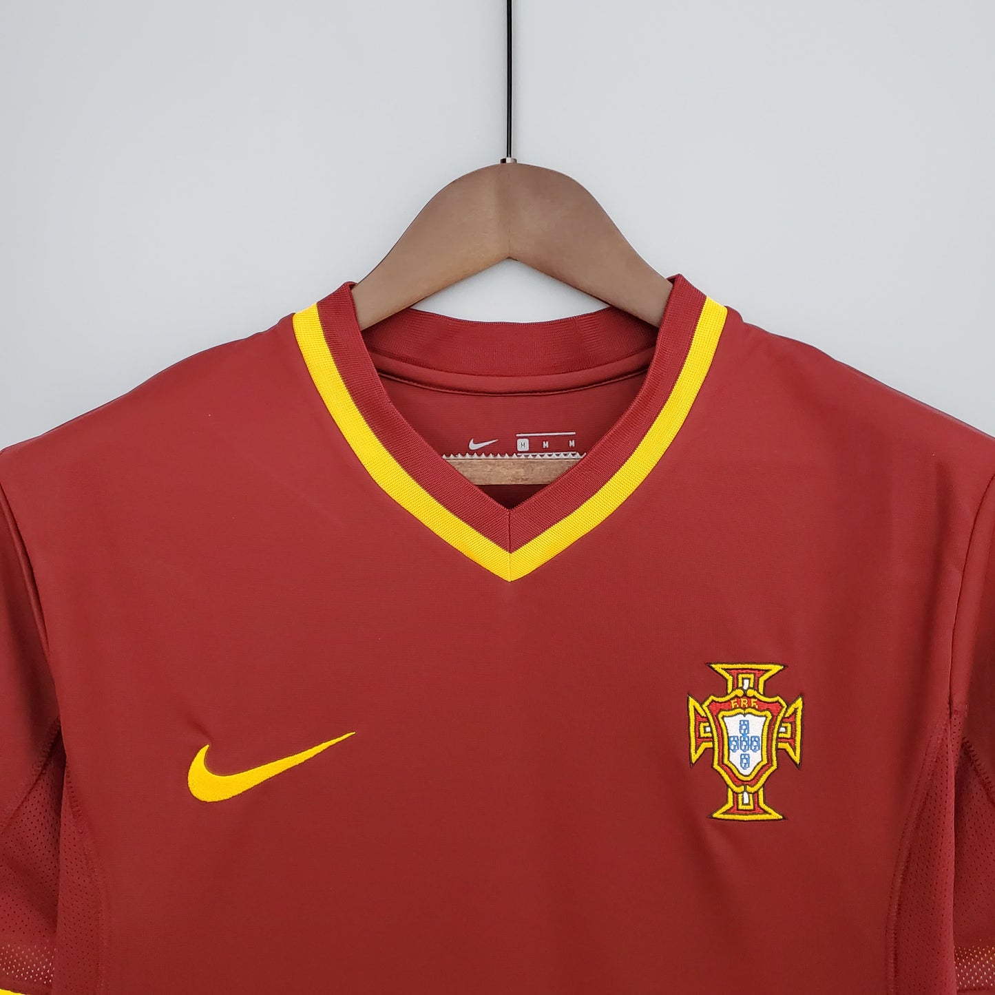 Portugal Retró 2000 home