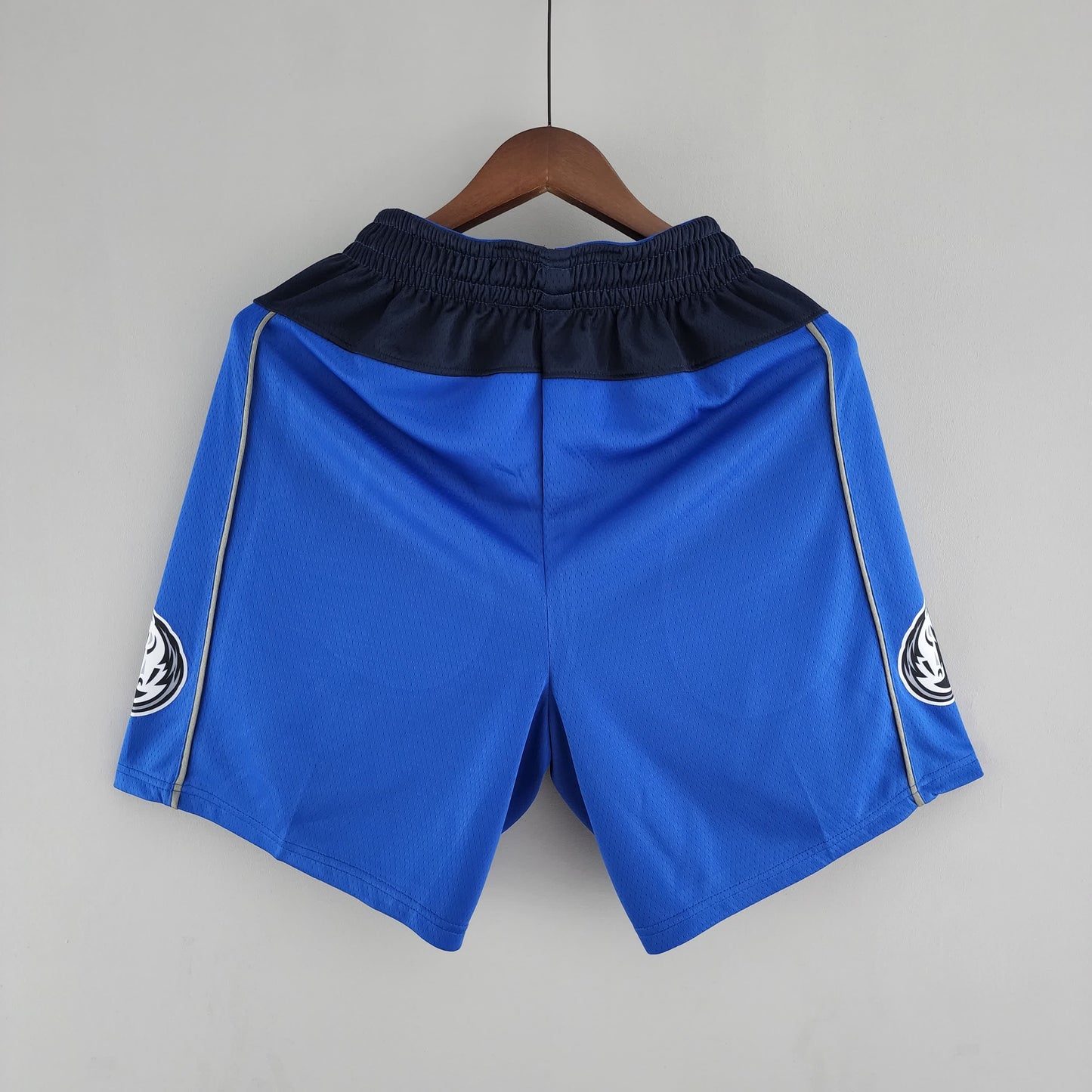 NBA Dallas Mavericks blue shorts