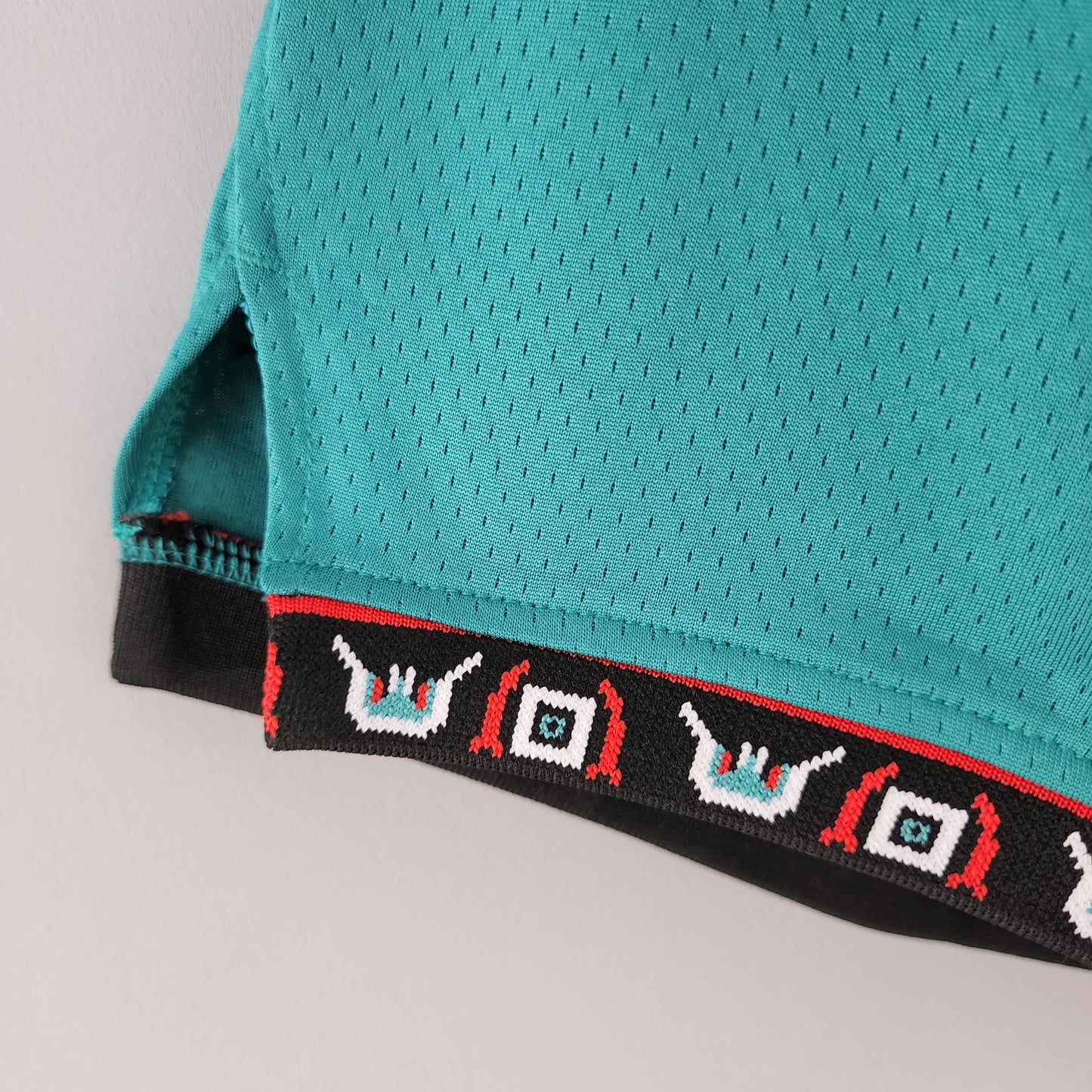 NBA Memphis Grizzlies green shorts