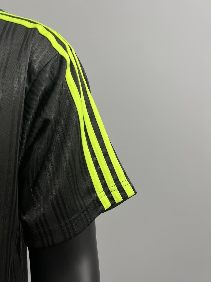 Oasis limited edition black yellow