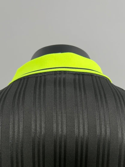 Oasis limited edition black yellow