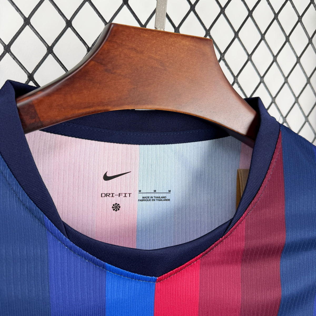 Barcelona home 2026-2027