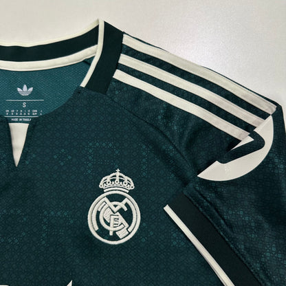 Real Madrid away 2026-2027