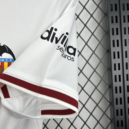 Valencia home 2026-2027