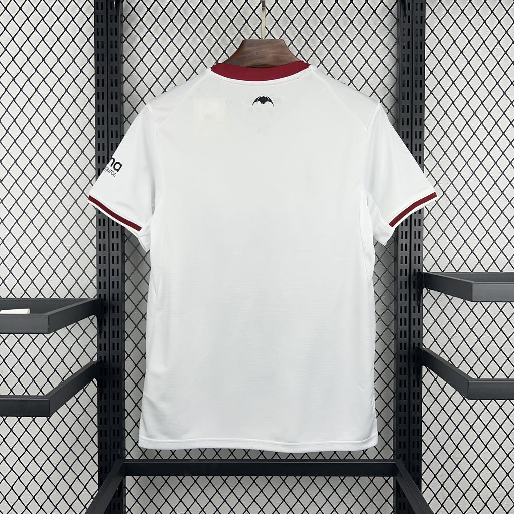 Valencia home 2026-2027