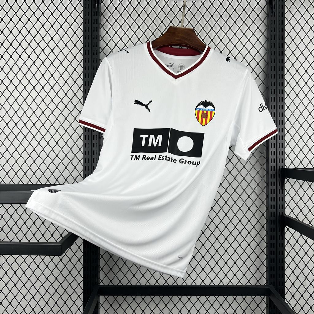 Valencia home 2026-2027