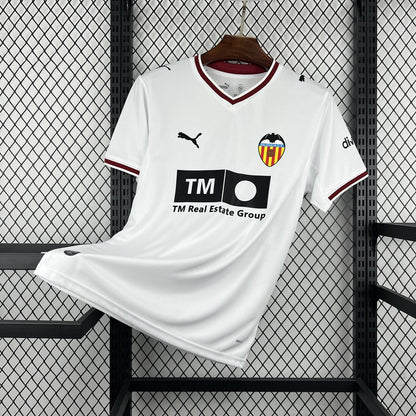 Valencia home 2026-2027