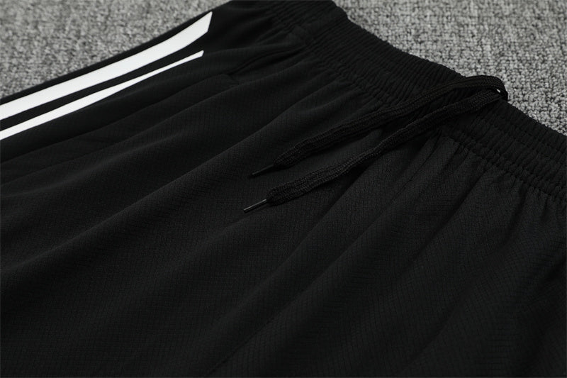 Training kit Liverpool green 25/26