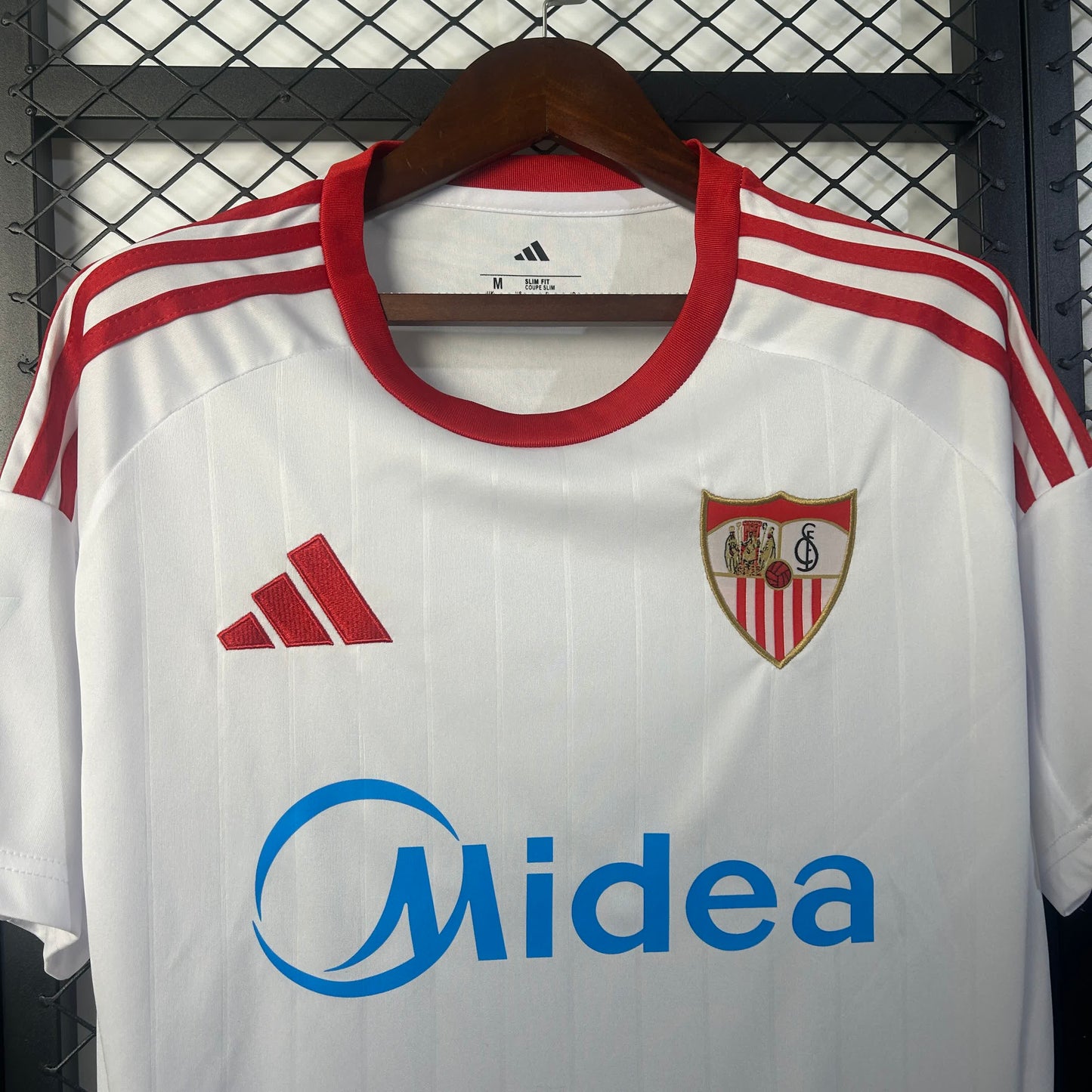 Sevilla home 2025-2026