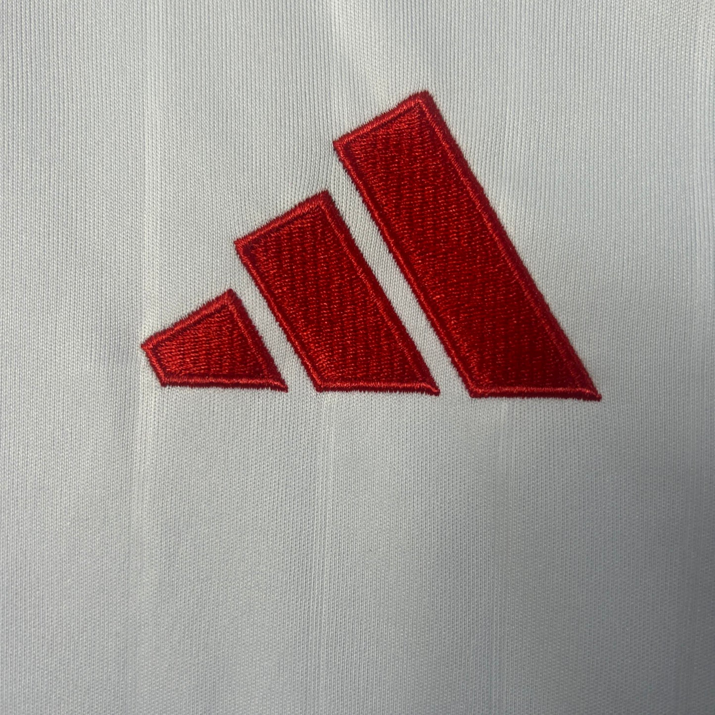 Sevilla home 2025-2026