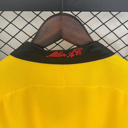 Milan Retró yellow 1999-2000