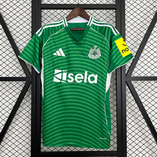 Newcastle away 2025-2026