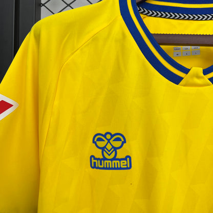 Las Palmas home 2025-2026