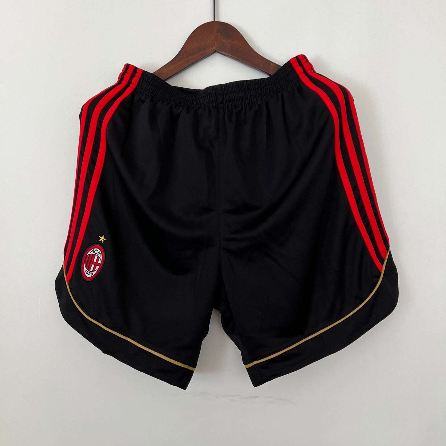 Milan black/red shorts