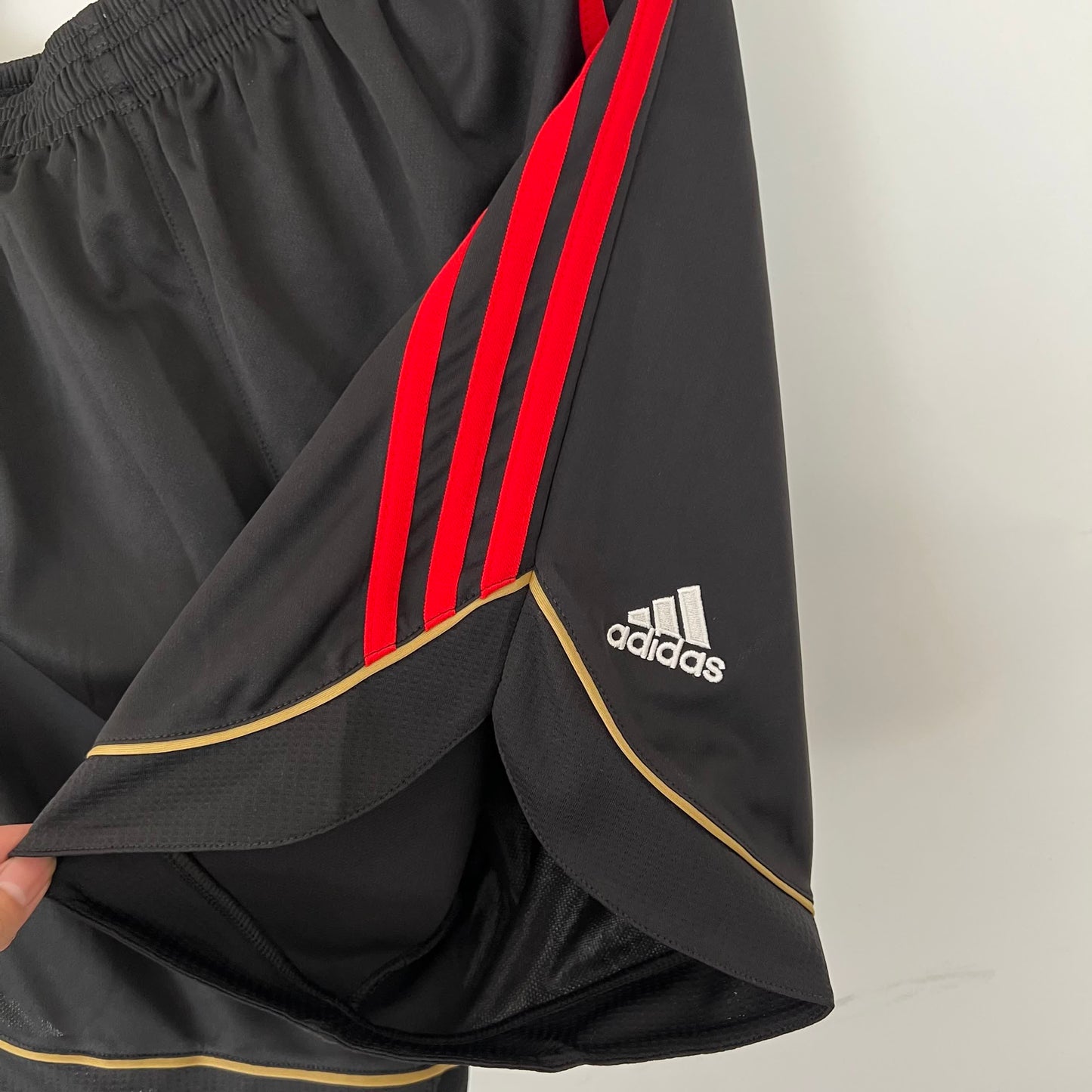 Milan black/red shorts