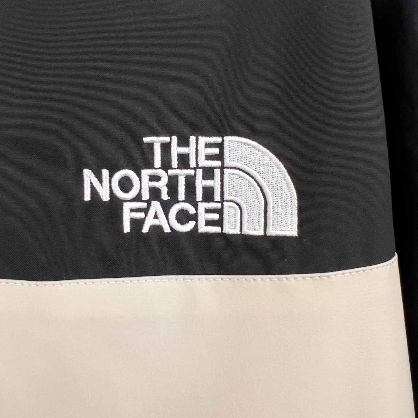 Windbreaker North Face beige