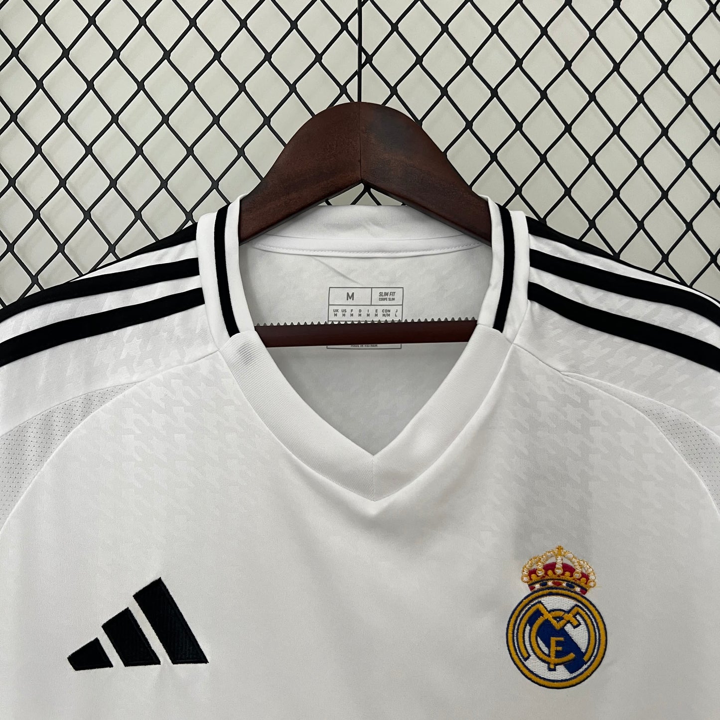 Real Madrid home 2024-2025