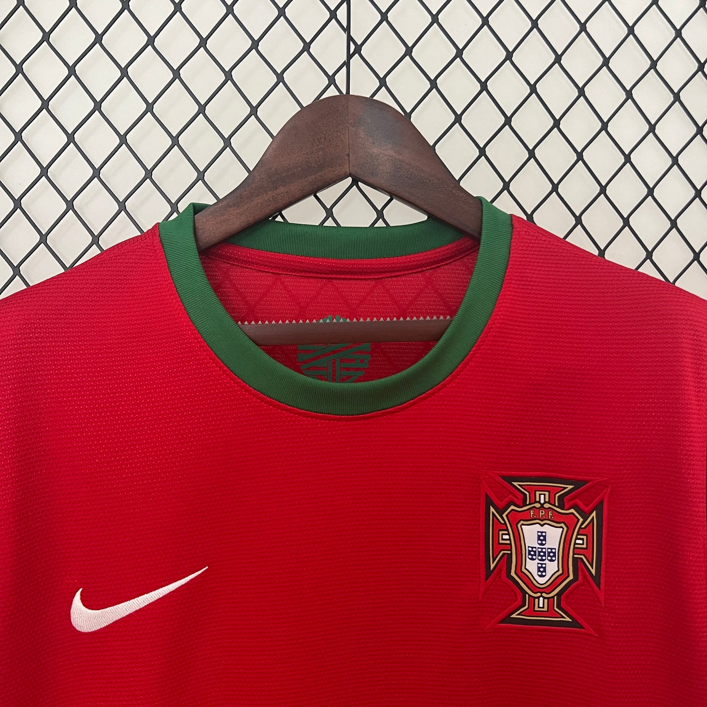 Portugal Retró 2012 home