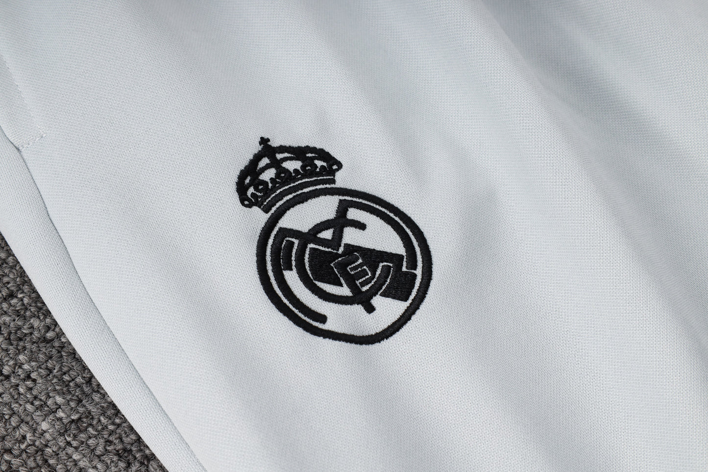 Tracksuit Real Madrid purple