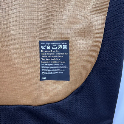 Manchester united retró gold 100th