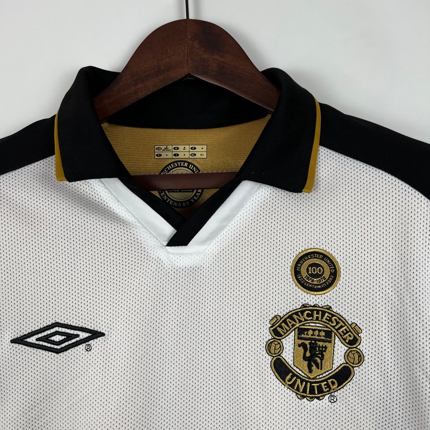 Manchester united retró white 100th
