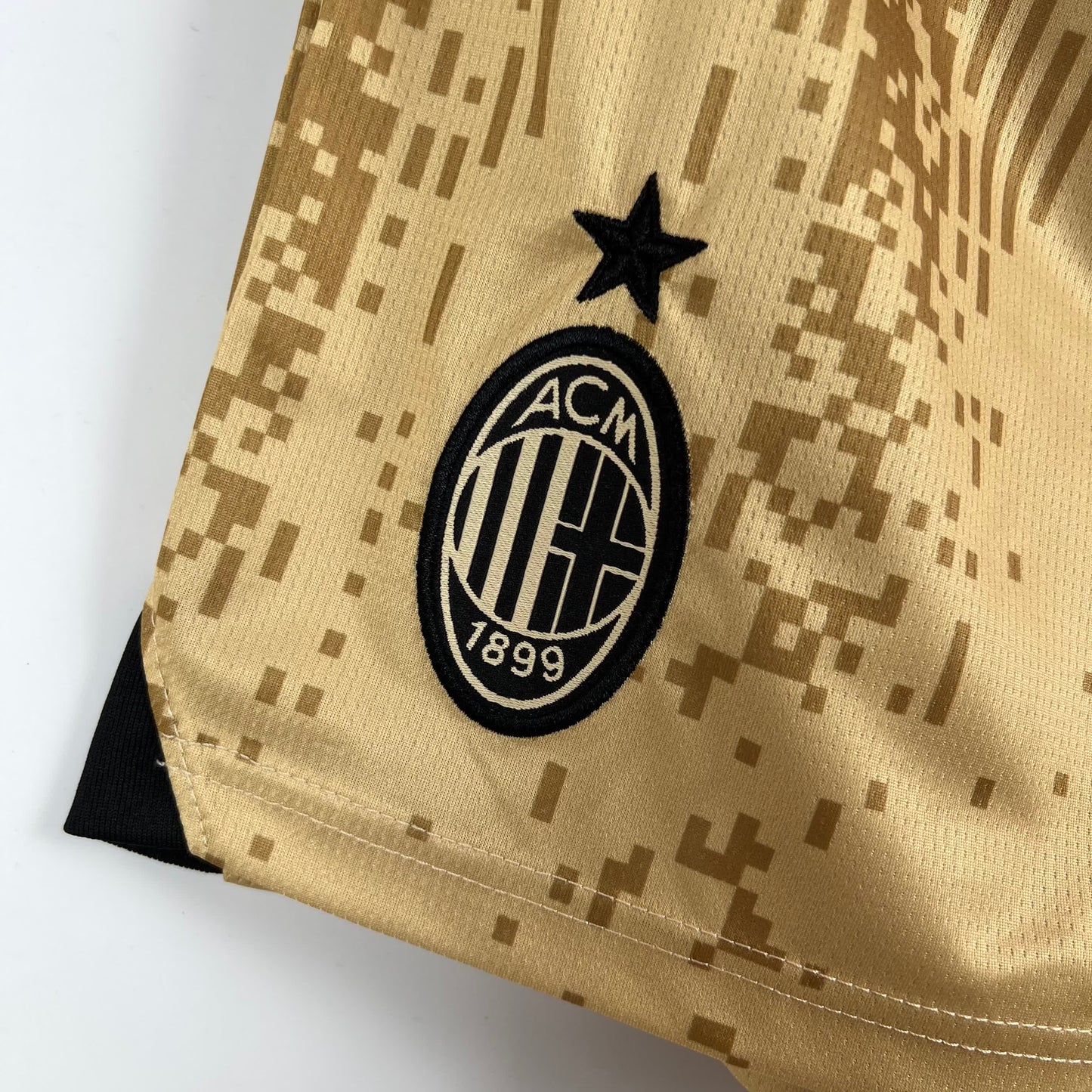 Milan gold shorts 24