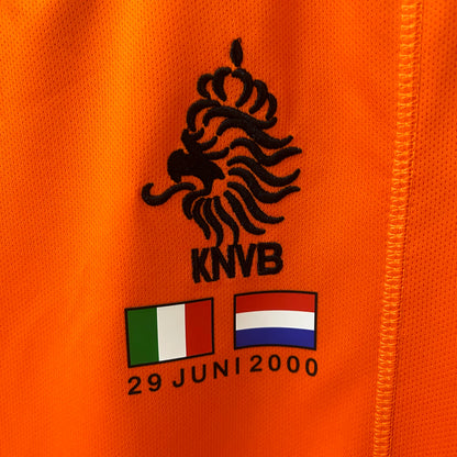 Netherlands Retró 2000 home