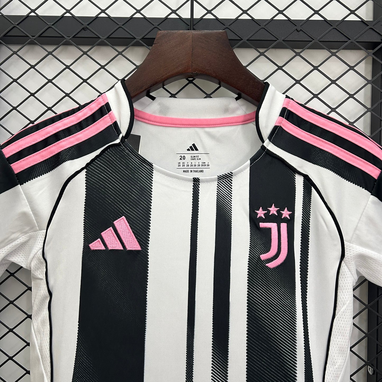 Kids Juventus home 2025-2026 Kit