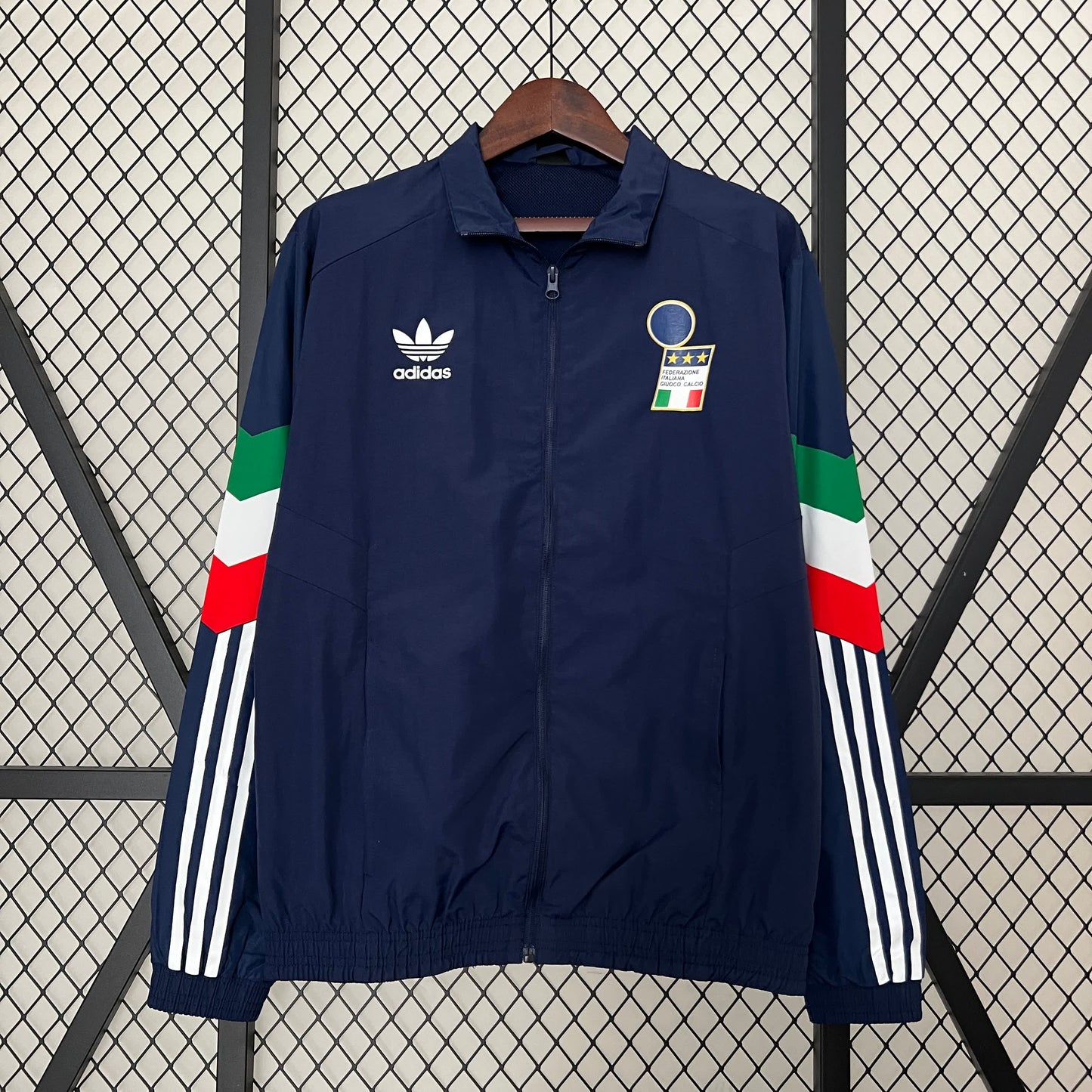 Windbreaker Italy retró style