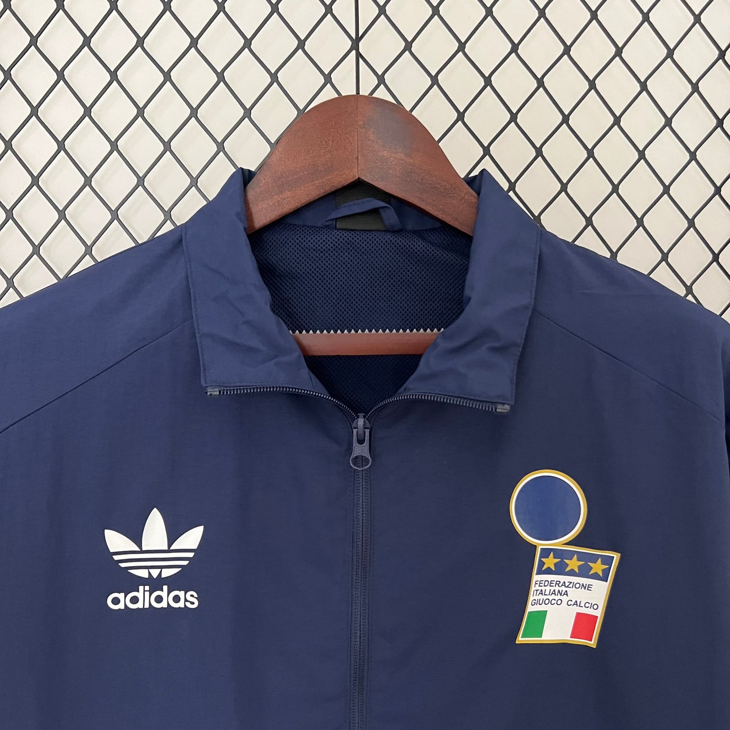 Windbreaker Italy retró style