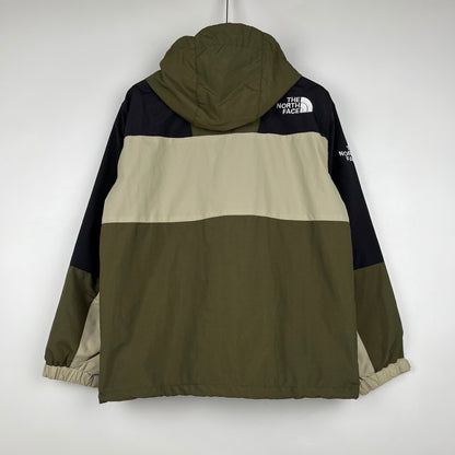 Windbreaker North Face