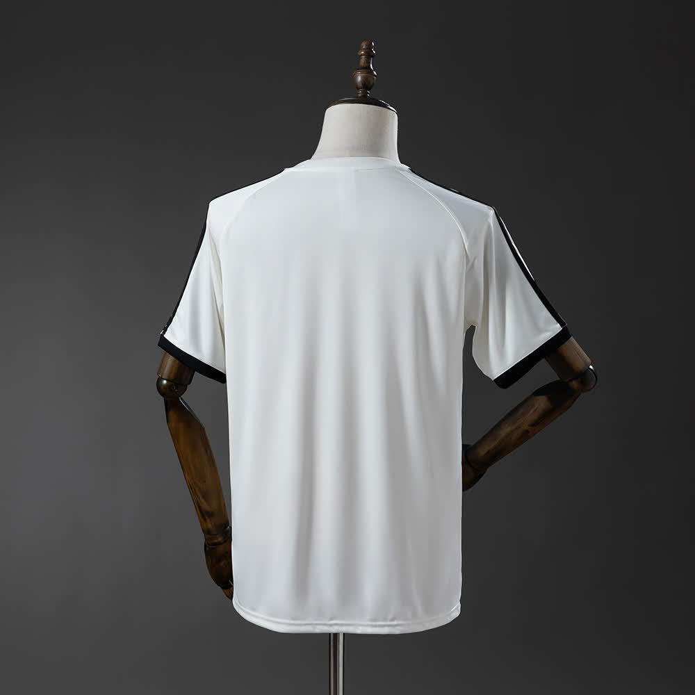 Oasis limited edition plain white