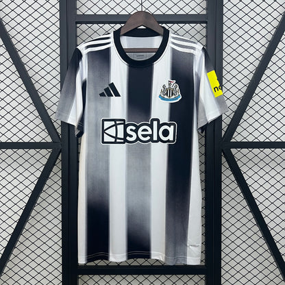Newcastle home 2025-2026